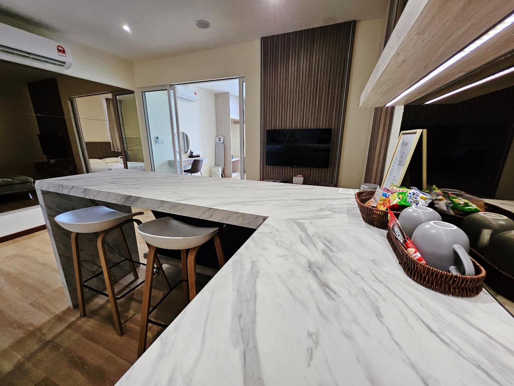 Summer Studio Apartment At Kota Kinabalu City Centre Экстерьер фото